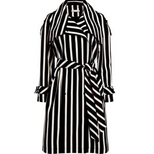 Alice & Olivia Black & White Long Trench, Medium PERFECT, Beautiful Condition.